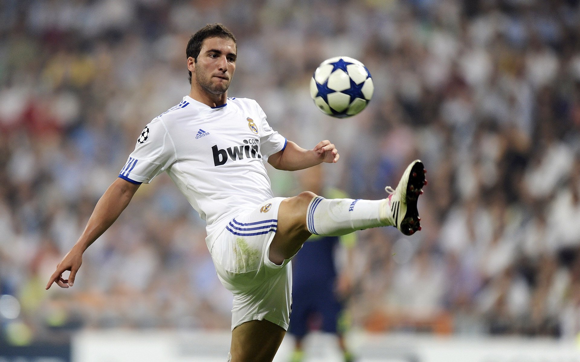 足球联赛年度最佳阵容排行